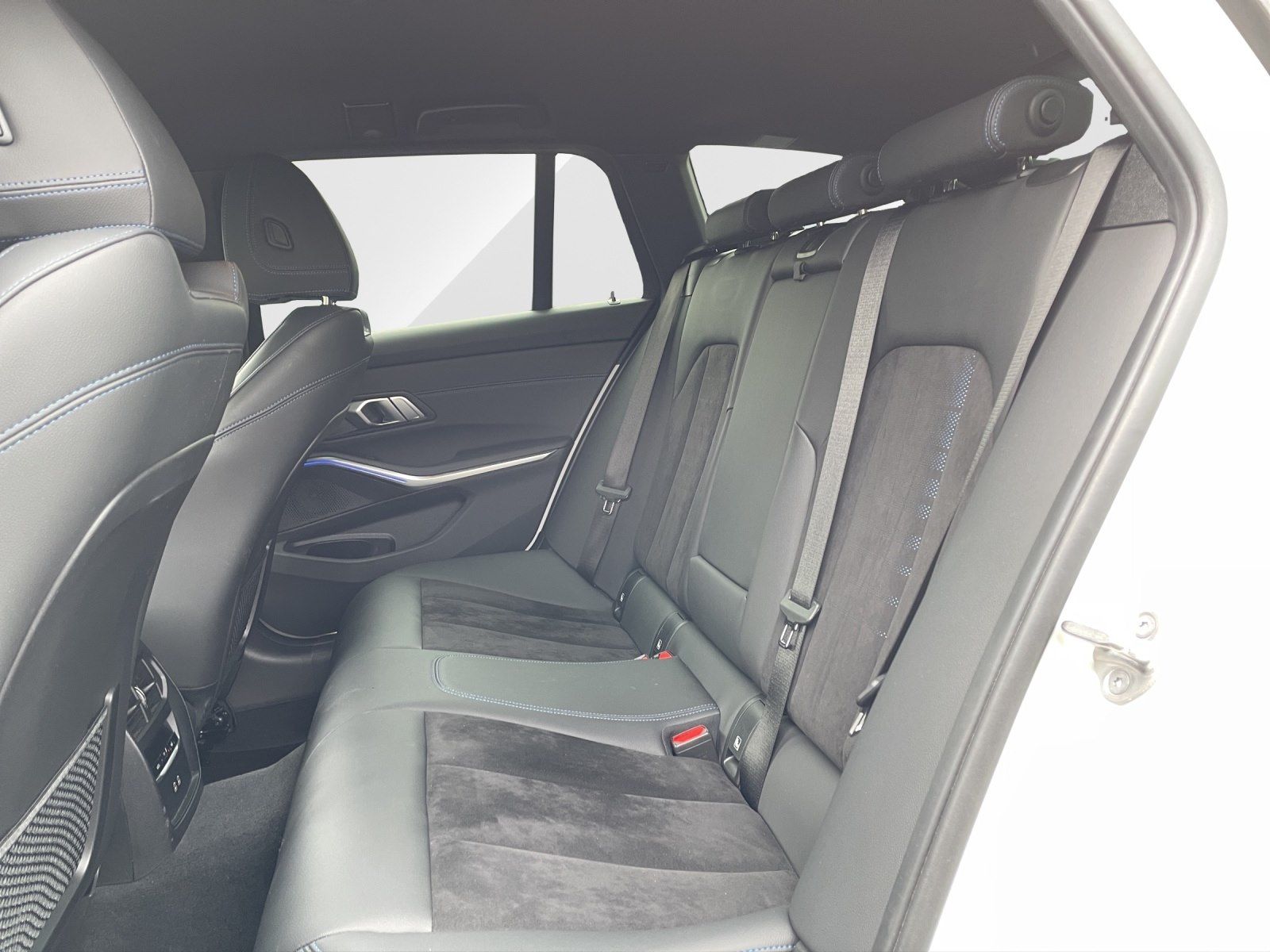 BMW 320i Touring/ M Sport/ SAG/ LC+/ Ambiente/ PDC/  foto 11