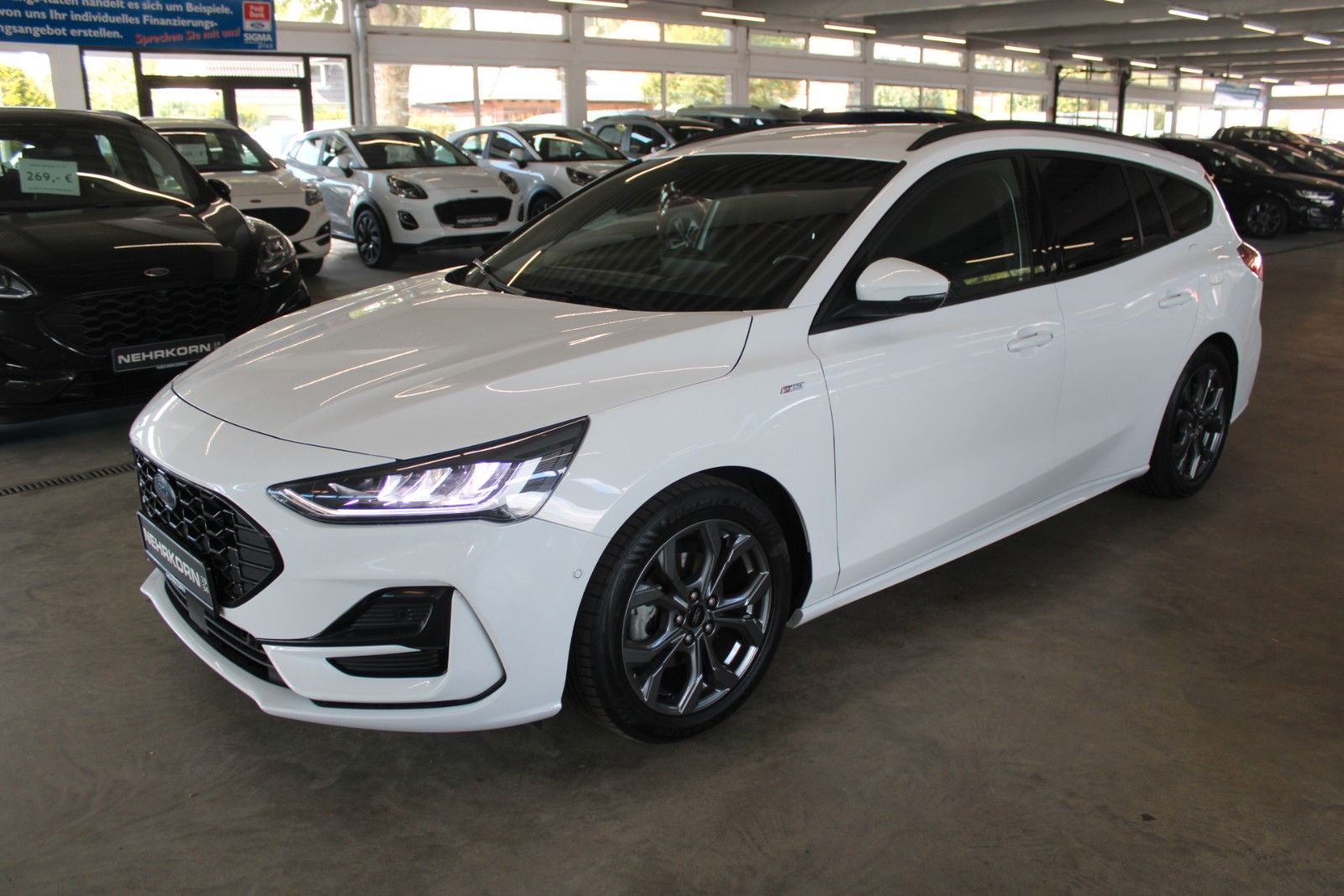 Fahrzeugabbildung Ford Focus ST-Line Aut. LED ACC BLIS WinterPaket uvm.