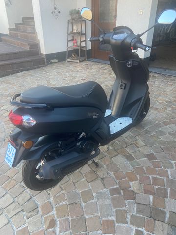 Peugeot Kisbee Black Edition 2T mit 25 km/h Gutachten