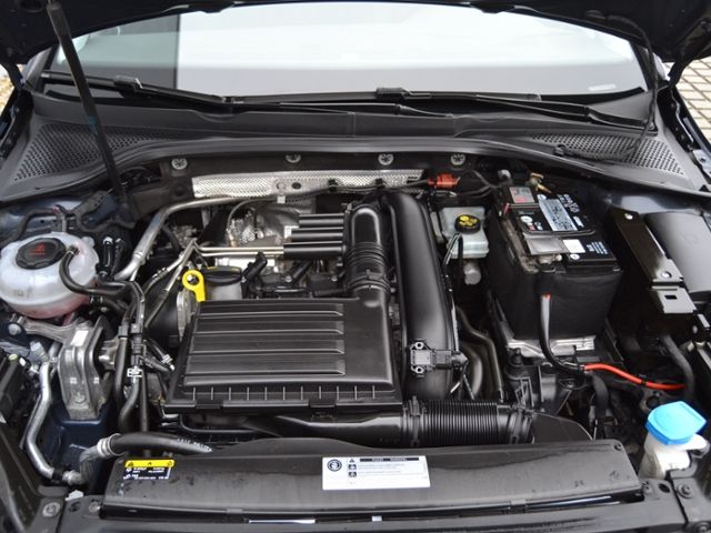 Golf VII Variant 1.4 TSI Highline LED/17-ZOLL/AC