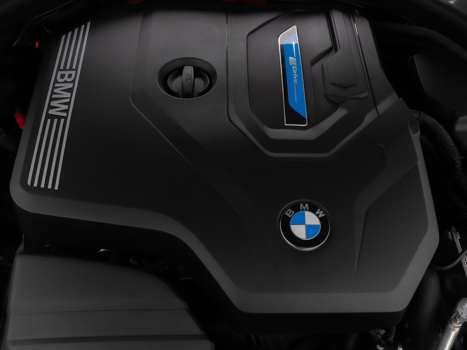 Fahrzeugabbildung BMW 320e Kamera DAB Leder Panorama Sport HUD 18Zoll