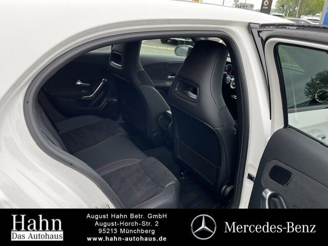Fahrzeugabbildung Mercedes-Benz A 200 AMG/NIGHT/MULTIB./KAM./AHK/TOTW./AMBI/..