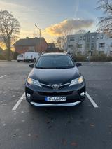 Toyota RAV 4 2,2-l-D-4D 4x4 Comfort Automatik Comfort - gebrauchte Toyota RAV 4 aus dem Jahr 2015