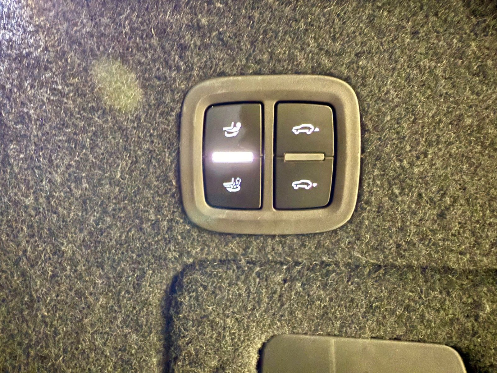 Fahrzeugabbildung Porsche Cayenne Turbo E-Hybrid SportDesign/PCCB/PTS/AHK