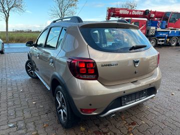 Dacia Sandero Stepway Celebration TCe 90