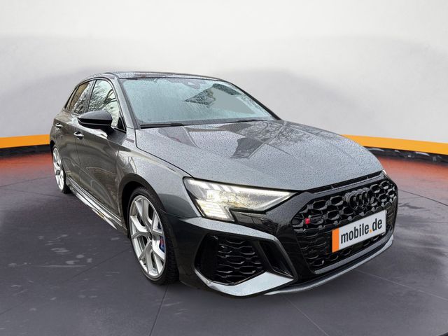 Audi RS3 Sportback qu. S tr. +ACC+B&O+KERAMIK+PANO+