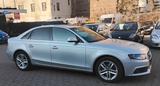 Audi A4 Lim. Attraction - Audi A4 Attraction mit Benzin-Antrieb