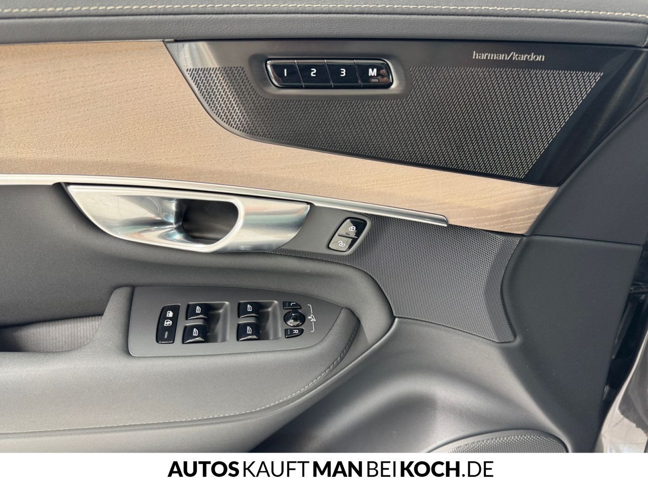 Volvo XC90 T8 AWD Plug-In Dark HUD 360° BLIS ACC H&K foto 14