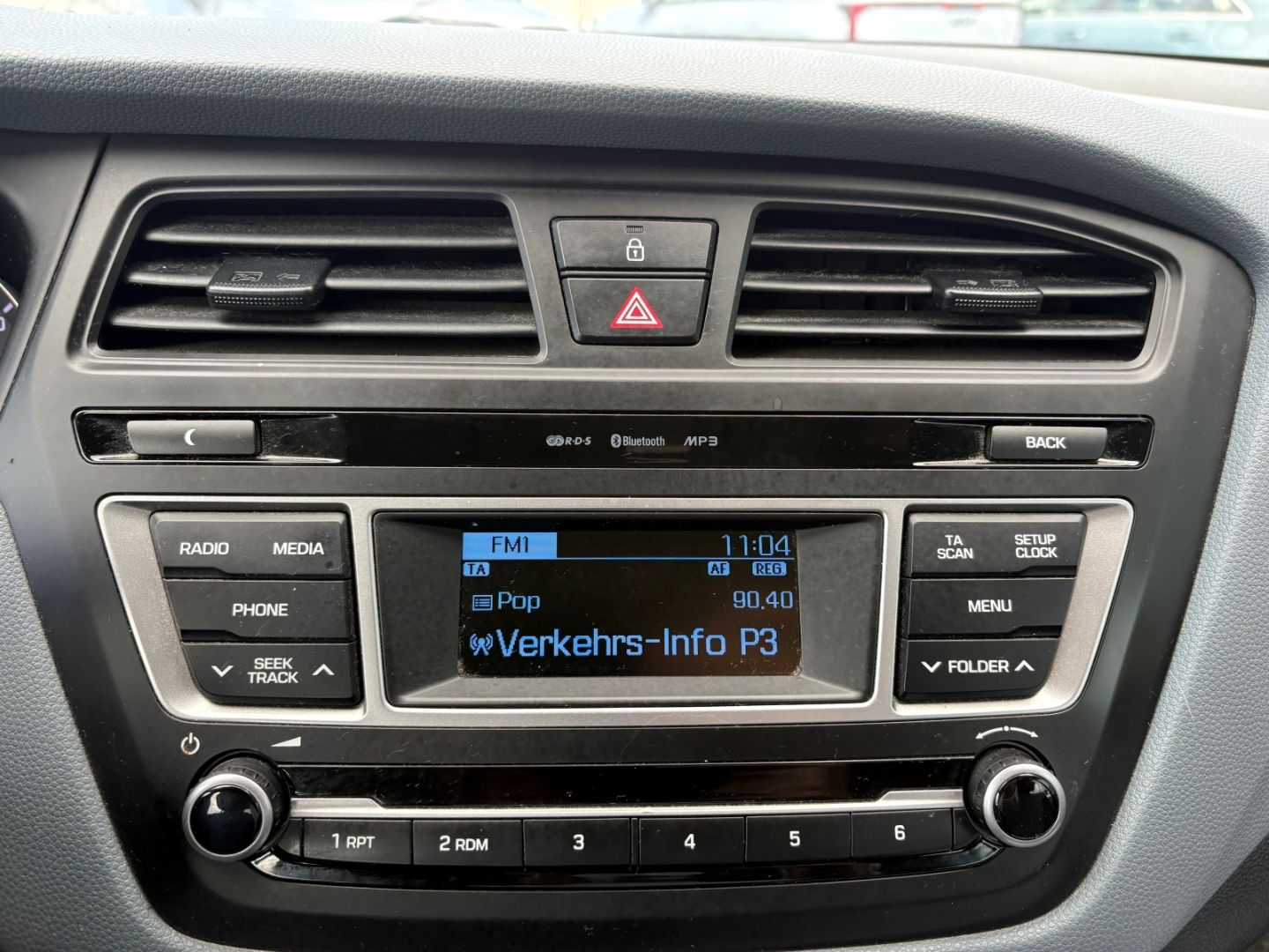 Fahrzeugabbildung Hyundai i20 blue Trend KLIMA Tempomat Multifunktionslenk