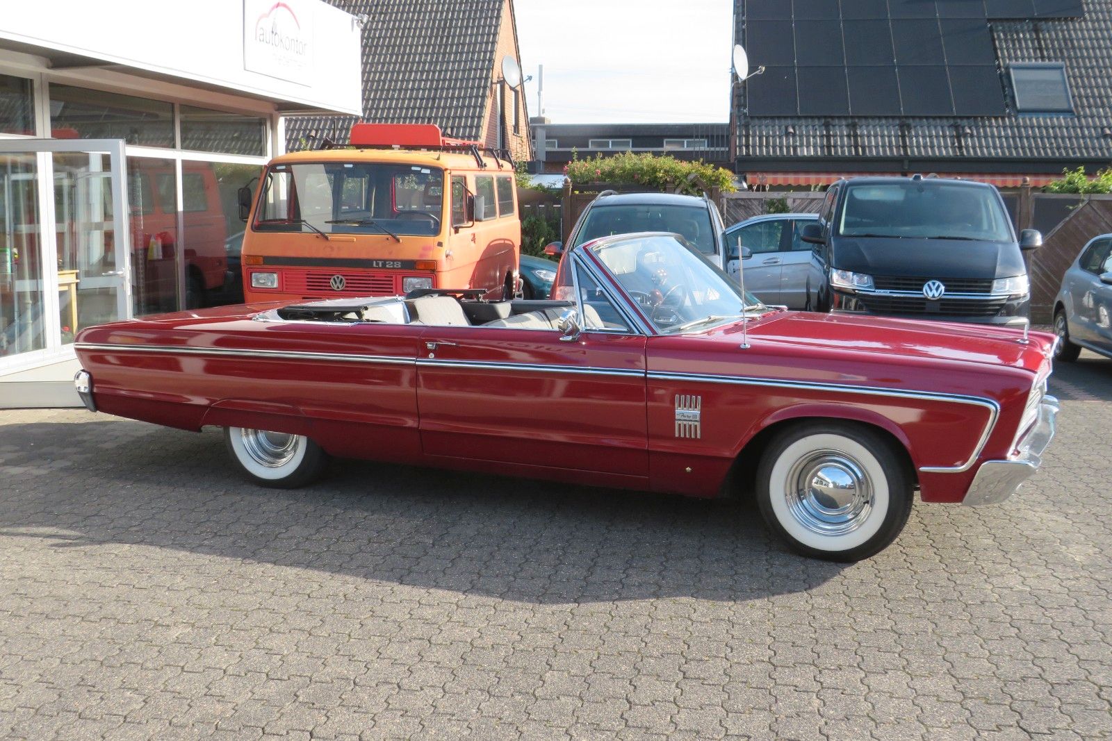 Fahrzeugabbildung Plymouth Fury III Cabriolet HYDR.-VERDECK SERVO