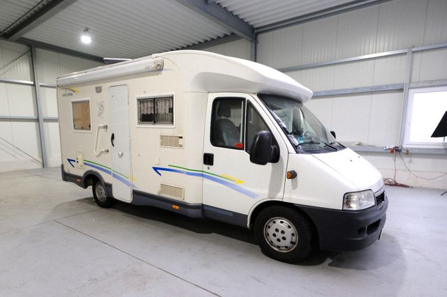 Chausson Welcome 55/Festbett/Klima/Solar/Markise/DPF-Grün