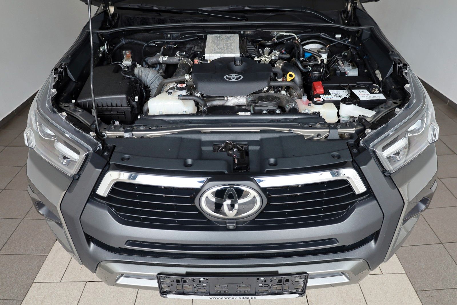 Fahrzeugabbildung Toyota Hilux 2.8 D-4D Invincible,Navi,ACC, HardTop, AHK