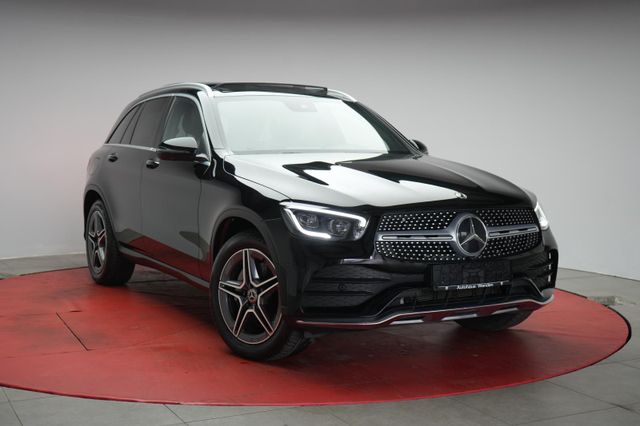 Mercedes-Benz GLC 300 4Matic 9G-Tronic AMG Navi/Temp/Kamera/Vi