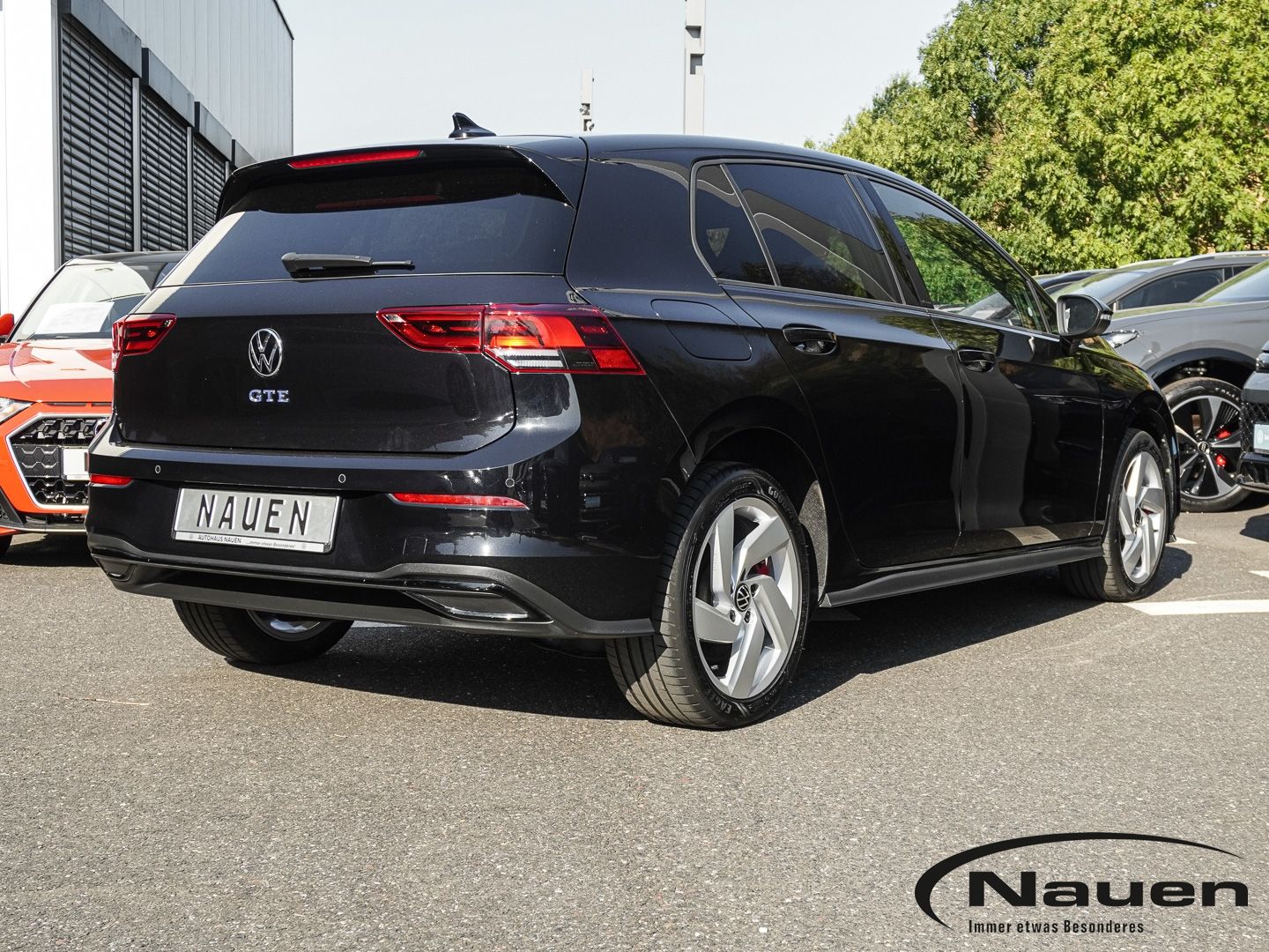 Volkswagen Golf GTE DSG *AHK*PANO*ACC*NAVI*LHZ+SHZ*BLACK-ST imagem 2