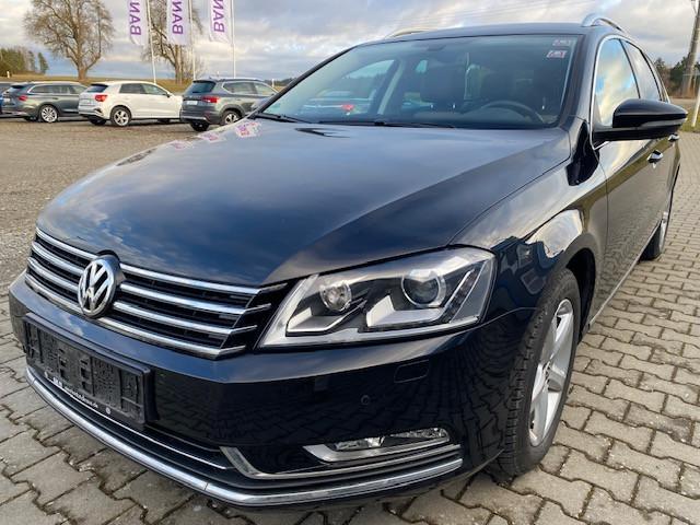 Volkswagen Passat Variant 2,0 TDI Highline DSG PDC SHZ NAVi