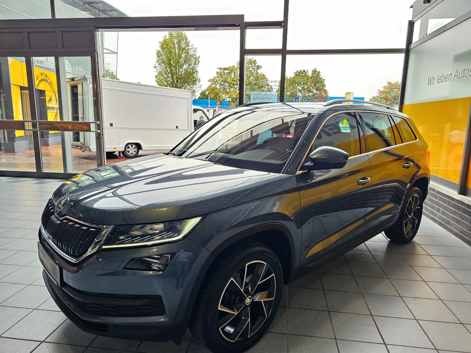 Skoda Kodiaq Style AHK Kamera LED Licht Navi. imagem 3