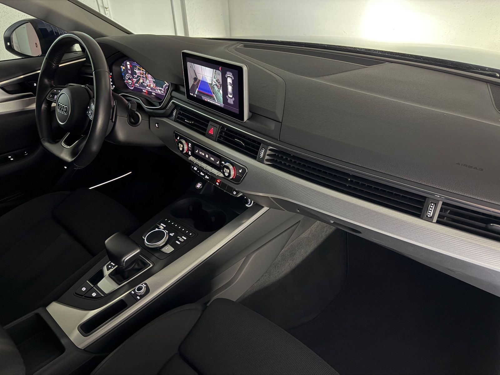 Fahrzeugabbildung Audi A4 Lim. S-LINE SPORT ultra/MATRIX/B&O/eGSD/VIRCO