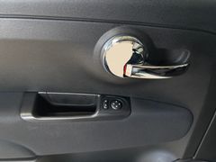 Fahrzeugabbildung Fiat 500 1.0 -- Komfortpaket/ Einparkhilfe/ 15LM