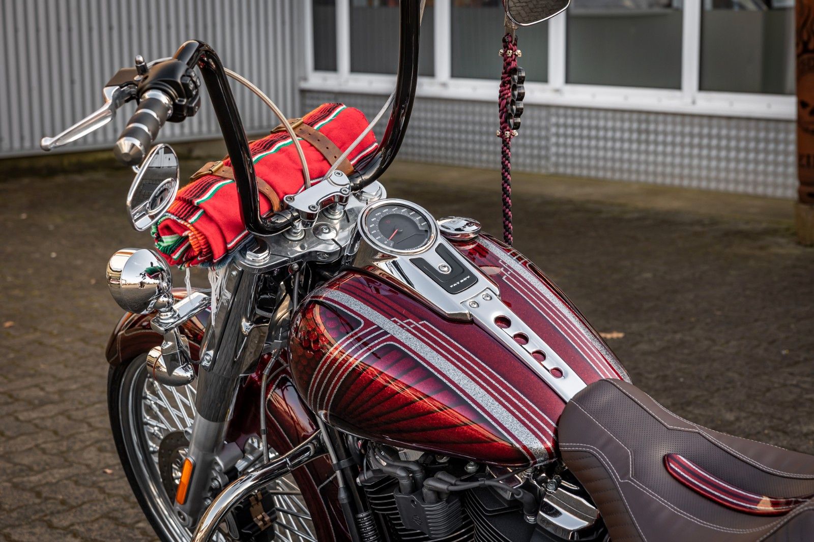 Fahrzeugabbildung Harley-Davidson FAT BOY FLFBS 114 MY24 - Chicano Umbau- Custom