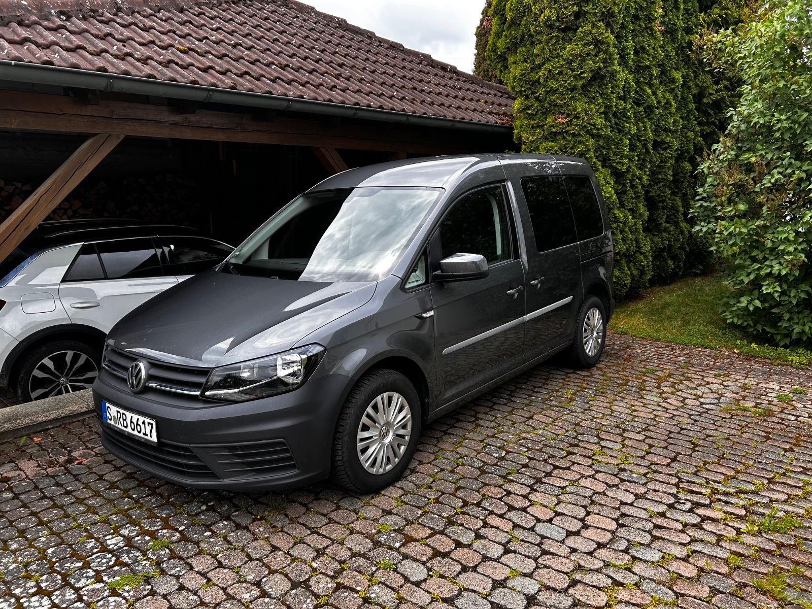 VW Caddy 2,0TDI 75kW BMT DSG Trendline 5-Sitzer...