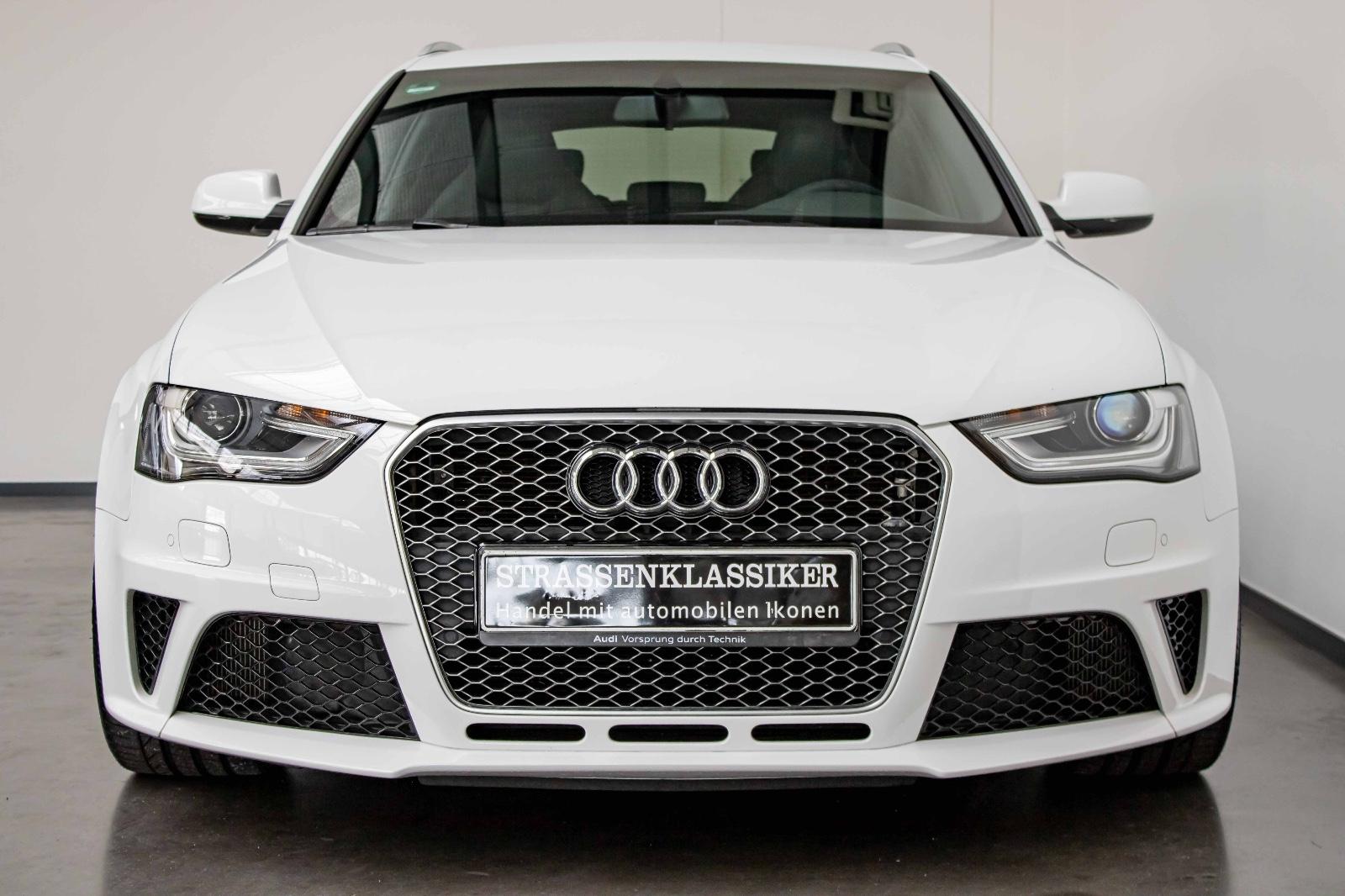 Audi RS4 4.2 FSI S tronic quattro Avant 1.Hd!