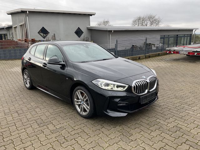 BMW 118 i M Sport LED Navi 18 Zoll