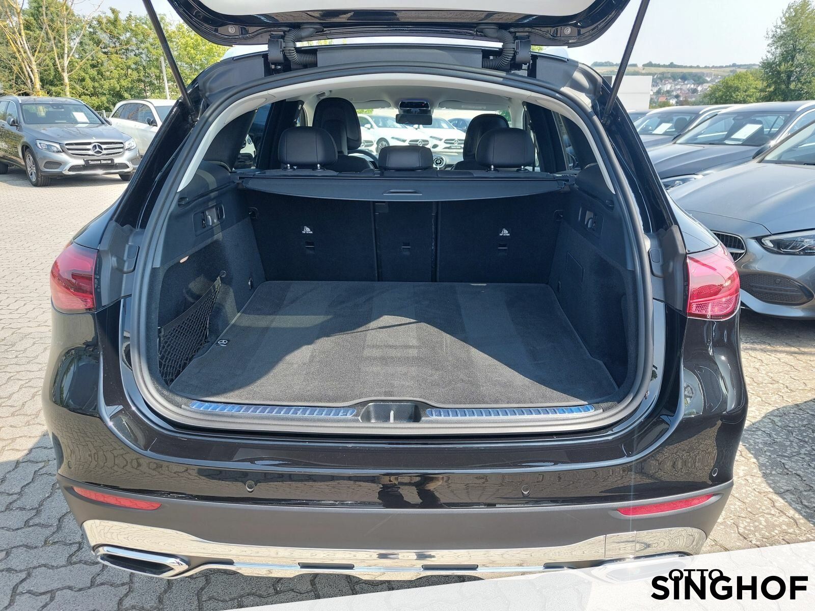 Fahrzeugabbildung Mercedes-Benz GLC 220 d 4M +Avantgarde+LED+360°+Memory+TOTW+