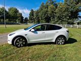 Tesla Model Y Long Range AWD - 8-fach Felgen - AHK - Tesla Model Y: Ahk