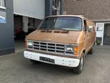 Dodge Ram Van 250 Custom * Survivor im Erstlack * - Dodge mit Benzin-Antrieb: Van