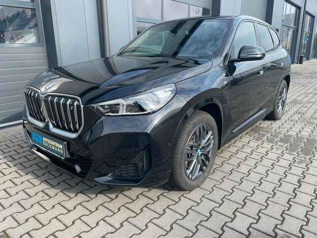 BMW iX1 30 xDrive M SPORT AHK LED NAVI HUD DAB