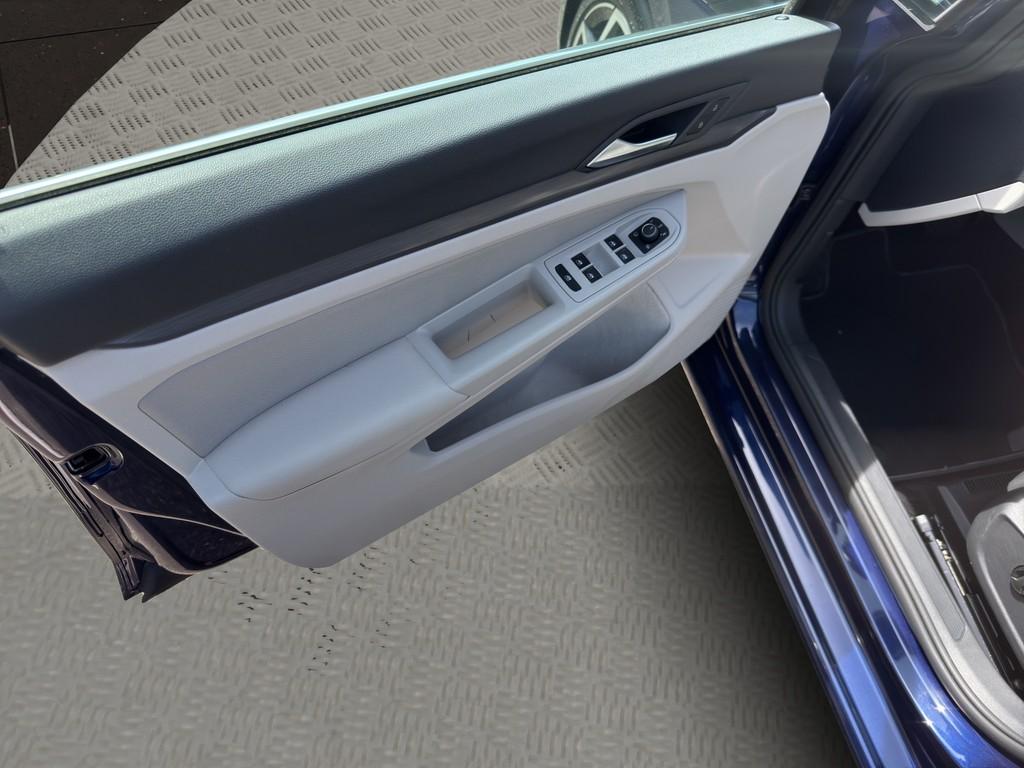 Volkswagen Golf Style 1.5 eTSI DSG Standheizung MatrixLED, миниатюра 10