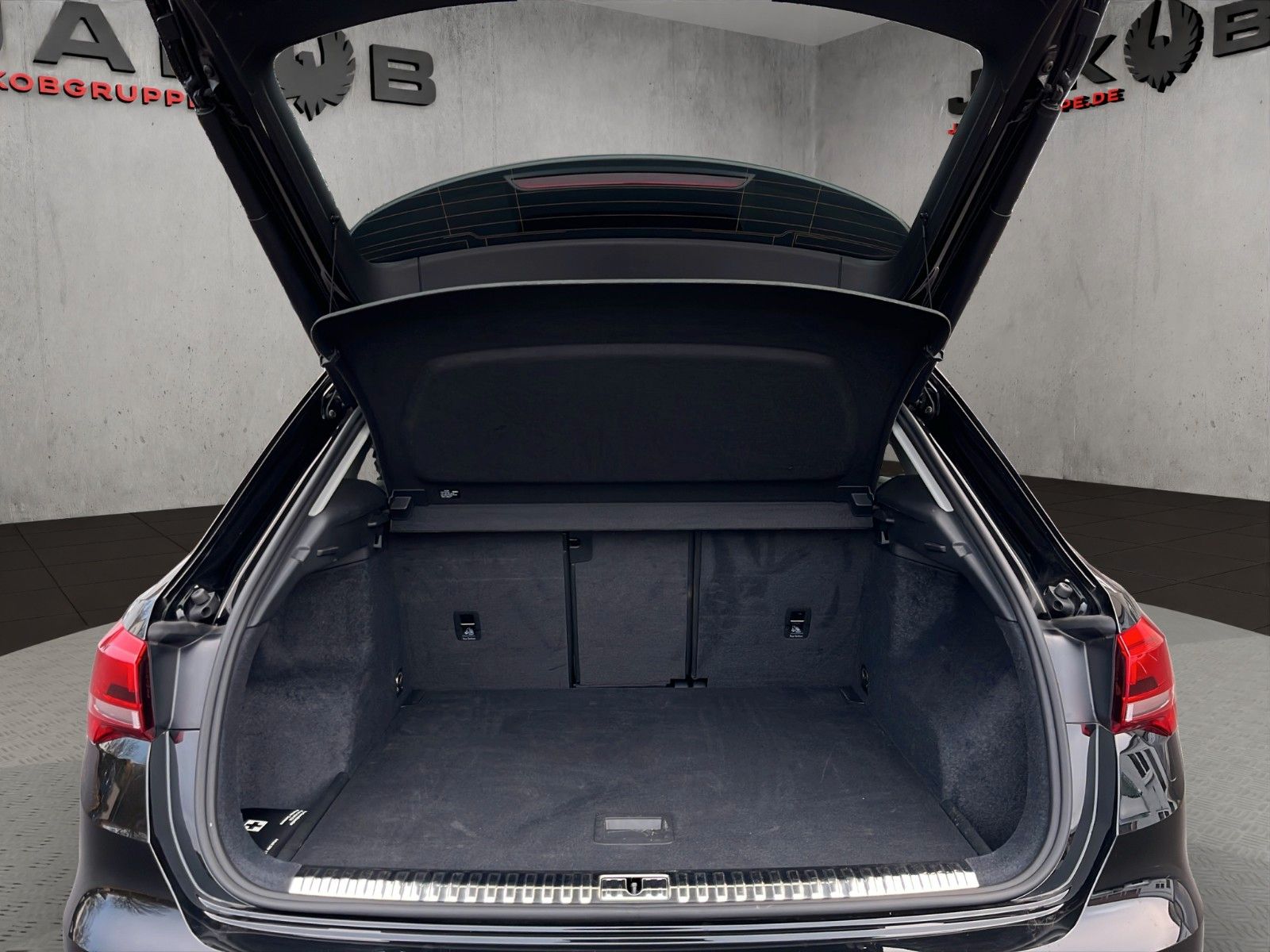 Audi Q3 35 TFSI advanced+LED+SCHECKHEFT+1 HAND foto 16