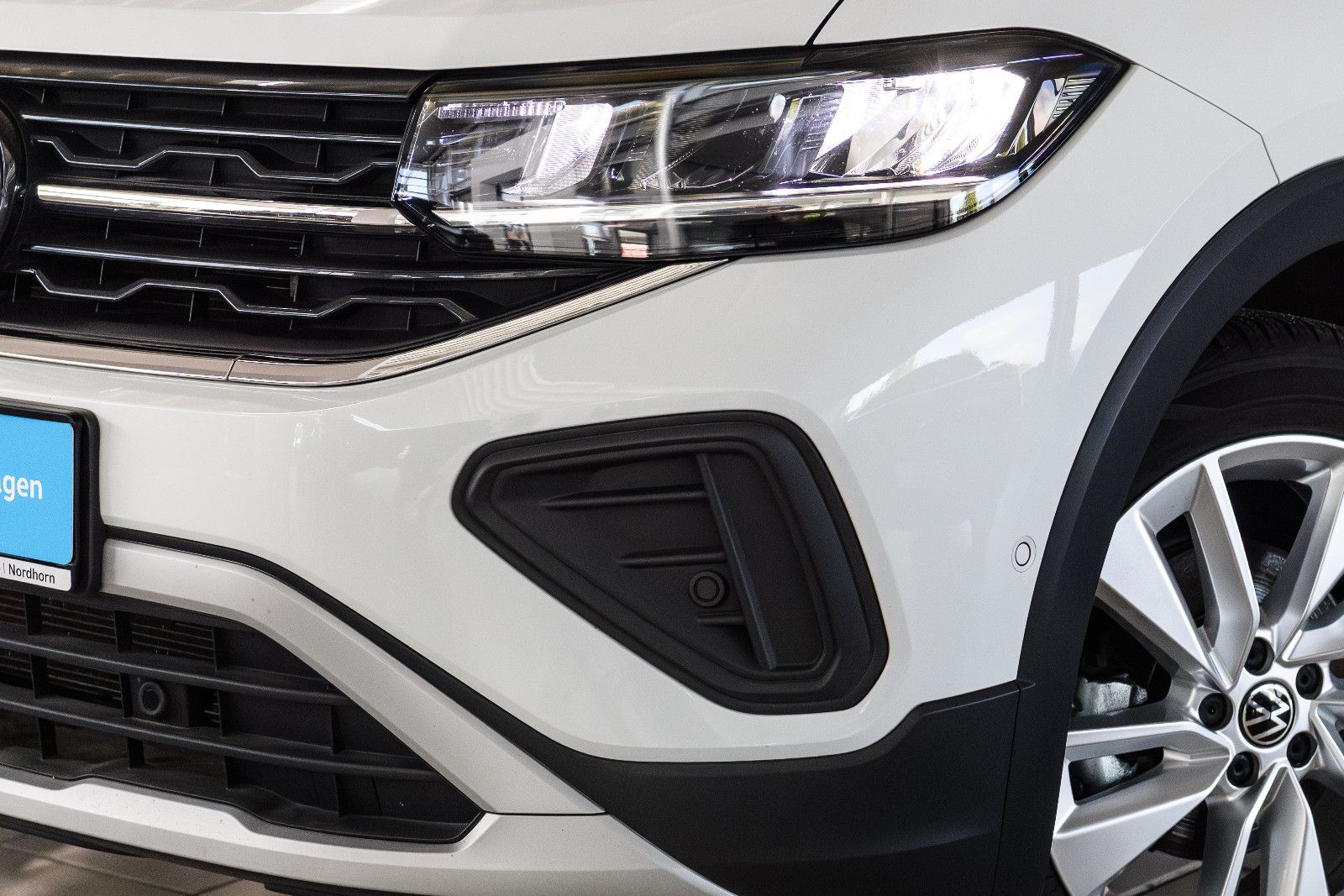 Fahrzeugabbildung Volkswagen T-Cross Goal 1.0 TSI DSG LED+AHK+NAV+ACC+APP+SHZ