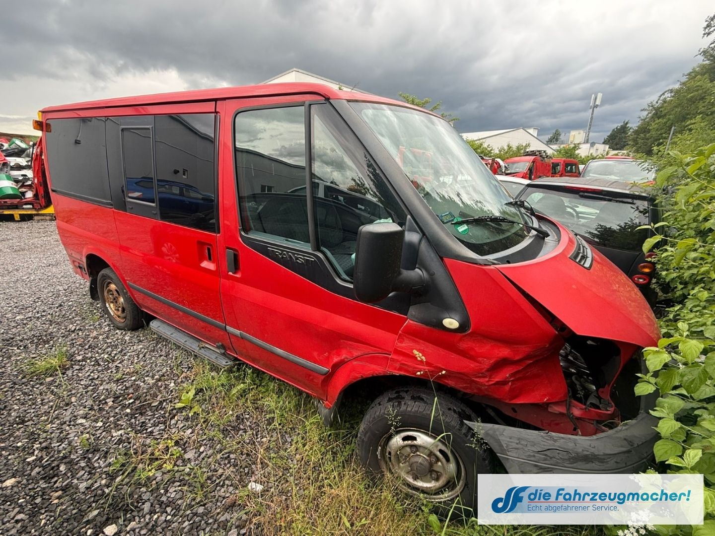 Fahrzeugabbildung Ford Transit Kombi 9.Si.*TOTALSCHADEN ohne Motor u.Ge