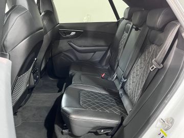 Audi Q8 - 7