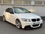 BMW E90 335i // N55 // M-PAKET // CAR-PLAY... - BMW 335 in Dortmund