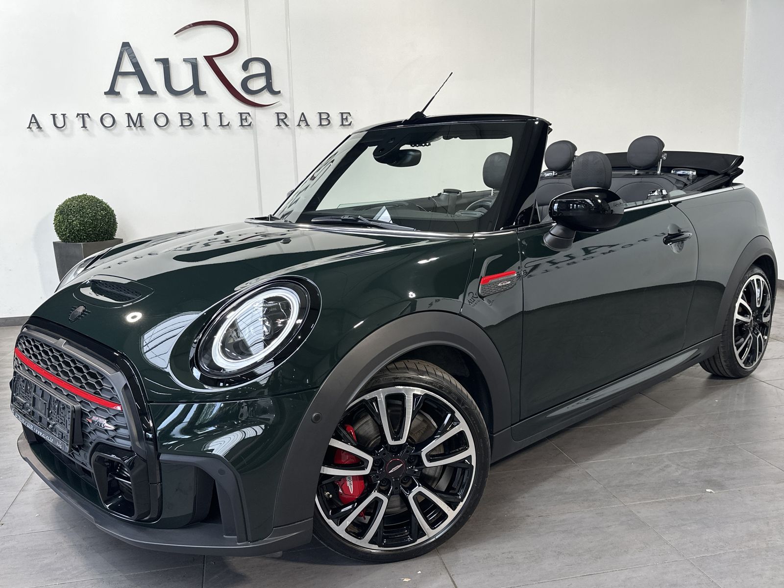Fahrzeugabbildung MINI John Cooper Works Cabrio NAV+LED+ACC+H&K+18ZO+KA