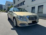 Mercedes-Benz E 220 CDI BlueEFFICIENCY ELEGANCE  - Mercedes-Benz E 220 aus 2012 mit Diesel-Antrieb: Limousine