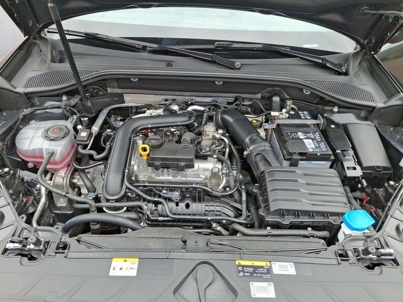 Audi Q2 advanced 30 TSFI 85(116) kW(PS) *Matrix- LED 
