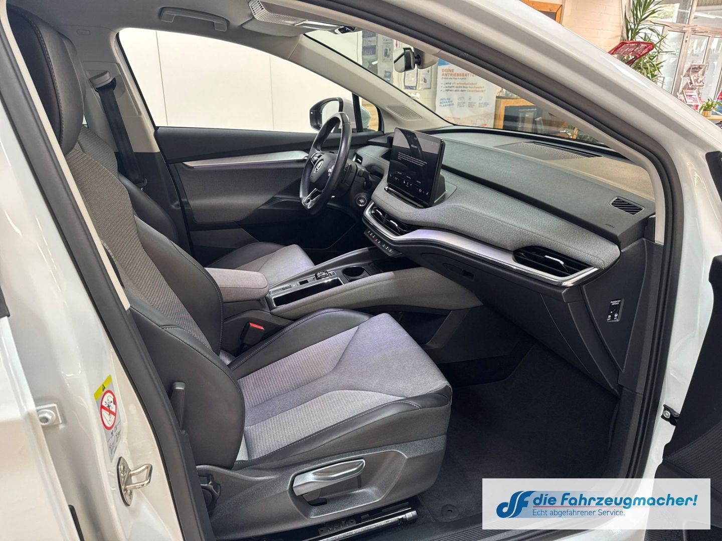 Fahrzeugabbildung SKODA Enyaq 80 Loft Navi Digitales Cockpit Memory Sitz