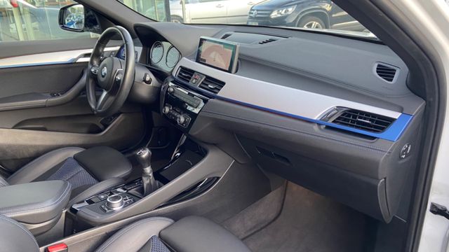 Fahrzeugabbildung BMW X2 sDrive 18 i M Sport NAVI, PDC !! 32.814 KM !!