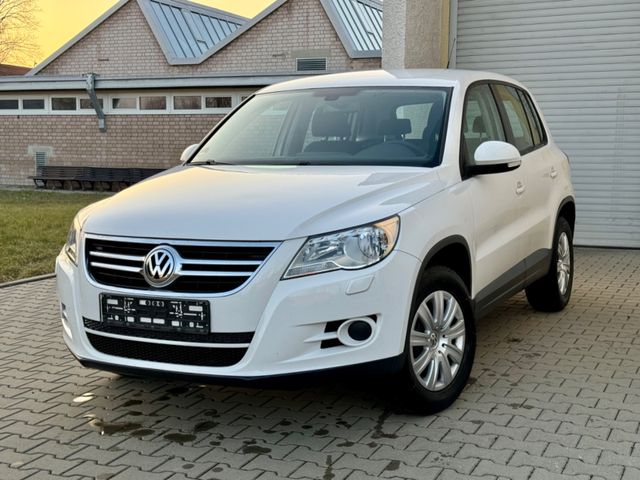 Volkswagen Tiguan 2.0 TDI / Sitzheiz / PDC /TÜV Neu /1.Hand