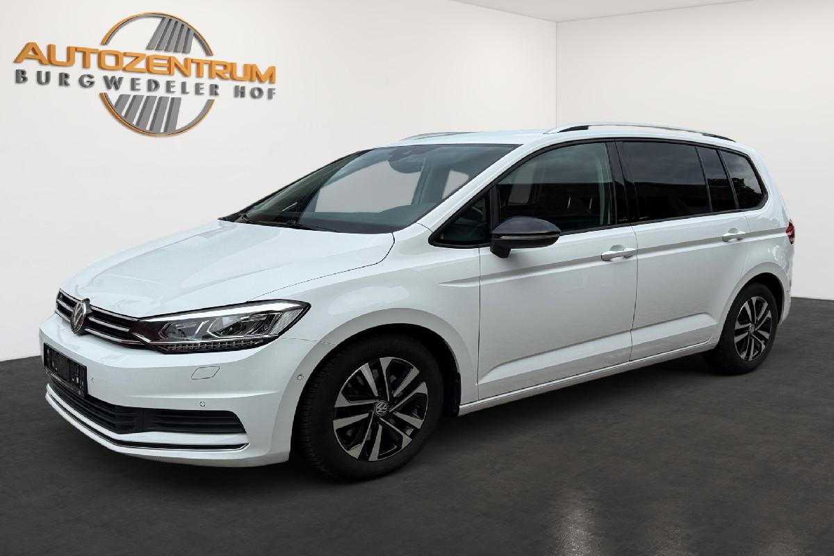 Volkswagen Touran  - ACC-Navi-Kamera-LED-7Sitze-1.Hand