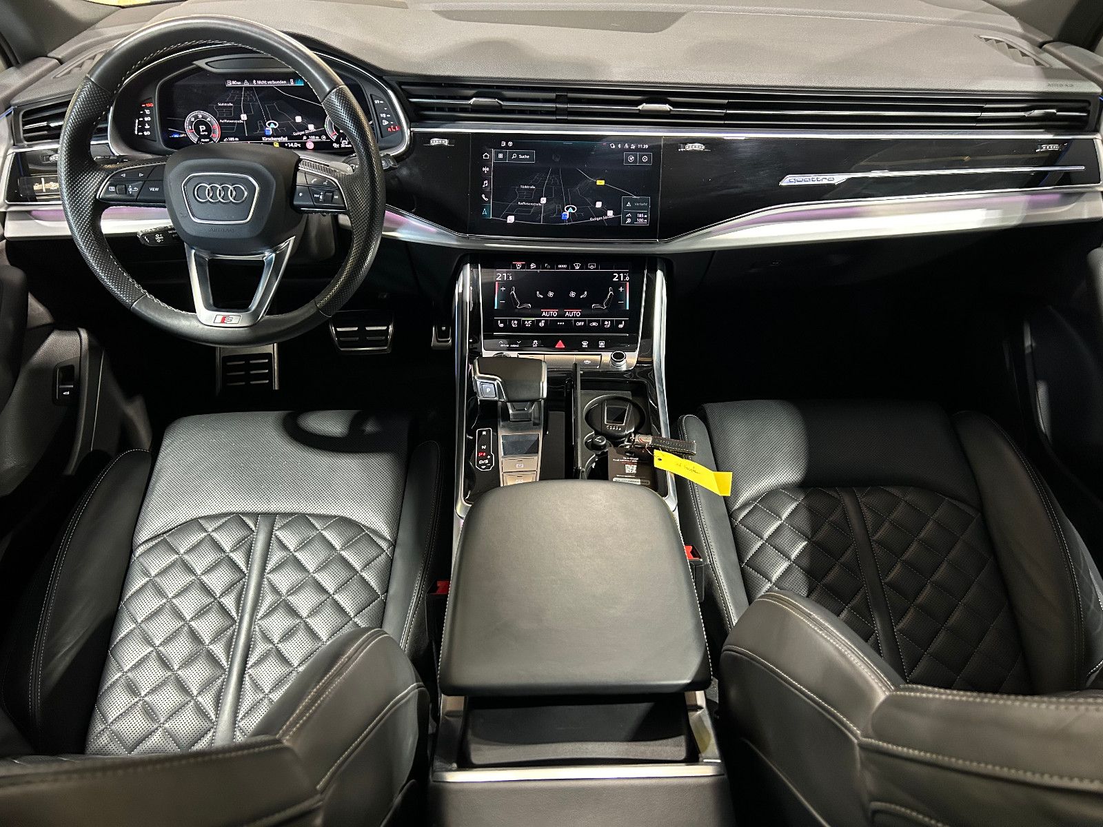 Fahrzeugabbildung Audi Q7 50 TDI quattro/S-LINE/HEAD-UP/COMPETITION/NAV