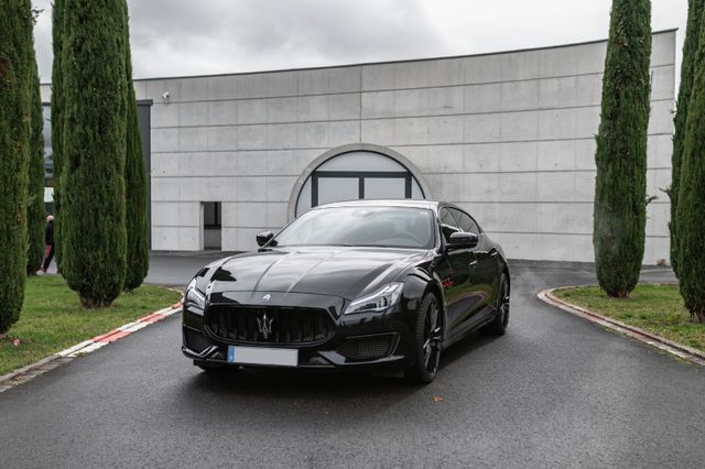 Maserati Quattroporte Trofeo V8 Carbon-/ Assistenzpaket