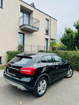 Mercedes-Benz GLA 200 d 4MATIC DCT Urban Urban - Mercedes-Benz GLA 200: 4matic