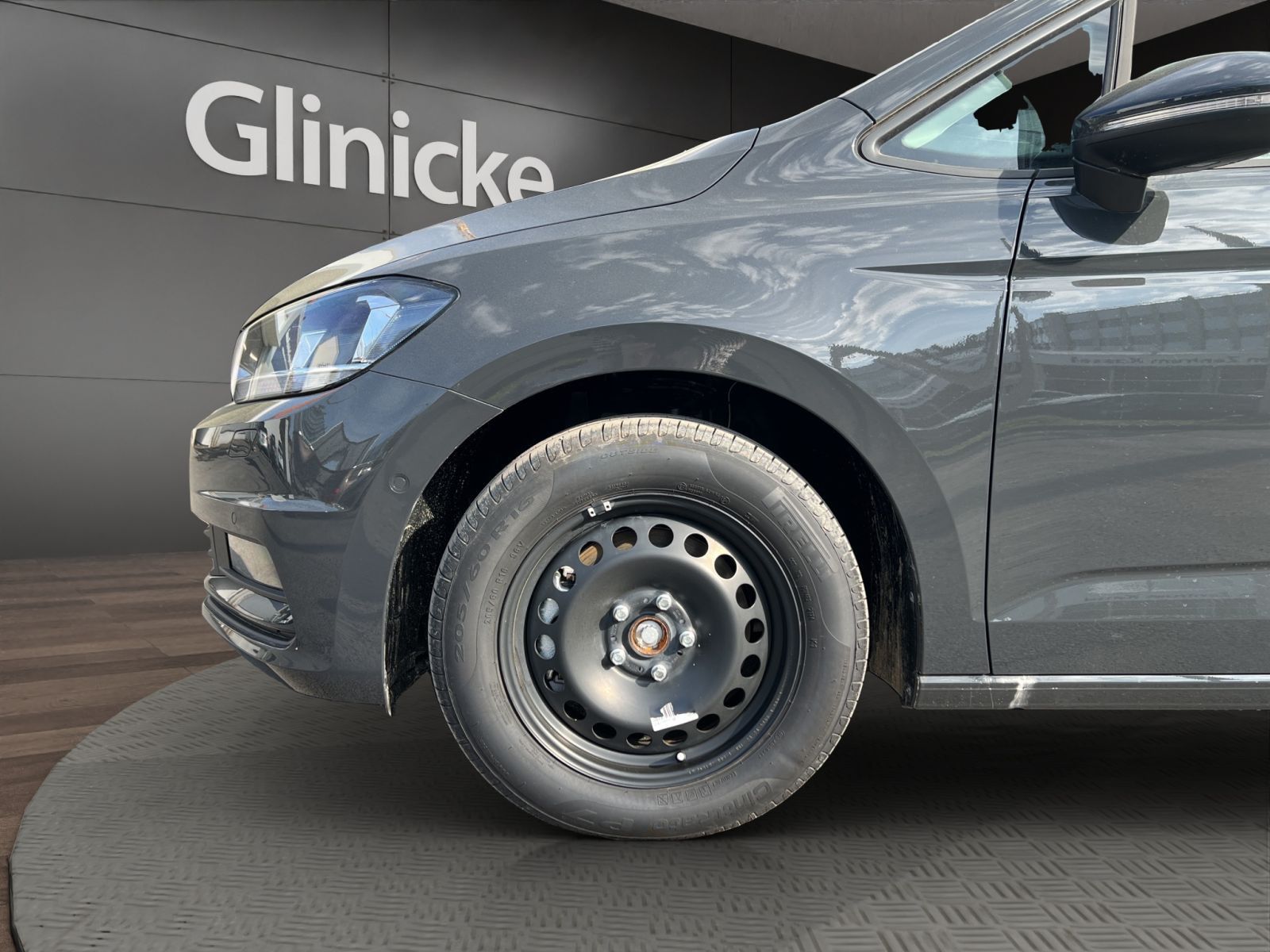 Volkswagen Touran - Bild 9