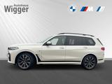 BMW X7 M50 i/HUD/StandHZ/AHK/Panorama/Bowers&Wilkins - BMW X7 M50 aus 2021