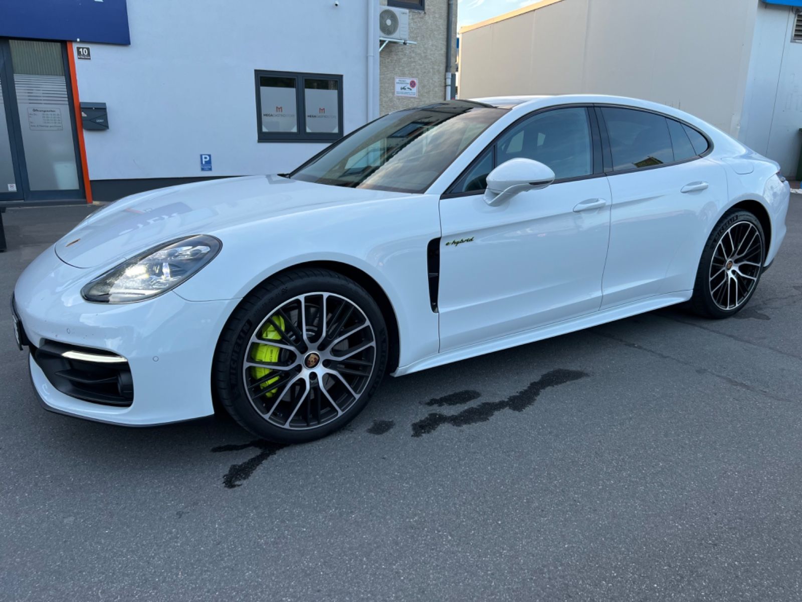PORSCHE Panamera 4S E-Hybrid*Sportdesign*PDLS+*Surround*