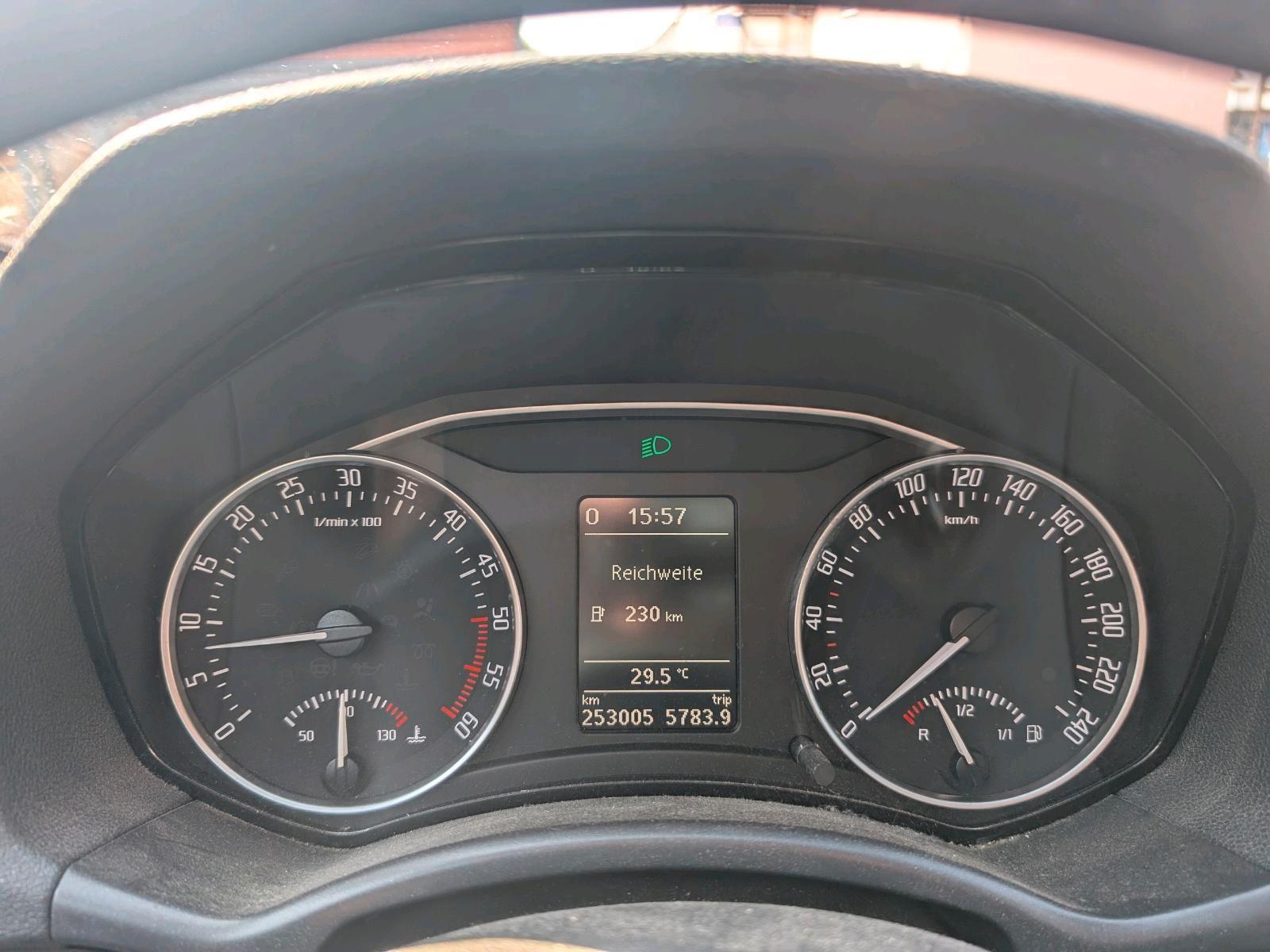 Skoda Octavia 2012 — photo 5